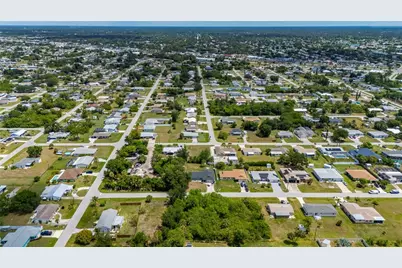 209 Forrest Avenue NW, Port Charlotte, FL 33952 - Photo 10