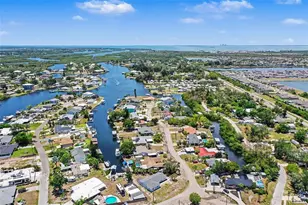 802 White Heron Blvd, Ruskin, FL 33570 - Photo 4