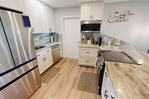 531 Lakemont Ave NW, Port Charlotte, FL 33952 - Photo 6