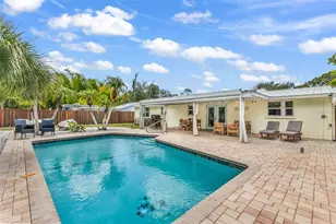 1664 Lakeview Pl, Englewood, FL 34223 - Photo 4