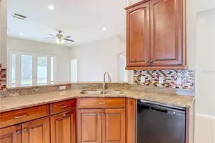 805 Lesa Glen Pl, Brandon, FL 33510 - Photo 16