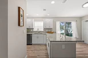 1345 SE 40th Terrace, Cape Coral, FL 33904 - Photo 10