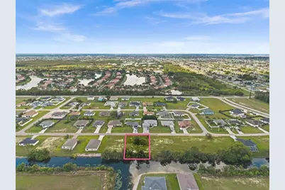 907 NE 32nd Terrace, Cape Coral, FL 33909 - Photo 6