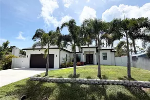 4722 Neptune Rd, Venice, FL 34293 - Photo 1