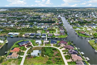 8232 Antwerp Circle, Port Charlotte, FL 33981 - Photo 38