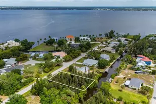 430 Klispie Dr, Punta Gorda, FL 33950 - Photo 1