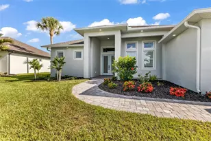 22 Sportsman Cir, Rotonda West, FL 33947 - Photo 4