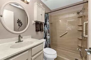 5221 Lake Village Dr, Sarasota, FL 34235 - Photo 22