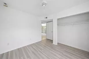 11644 SW Egret Cir, Lake Suzy, FL 34269 - Photo 16