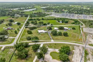 8200 Cleveland Dr, Punta Gorda, FL 33982 - Photo 4