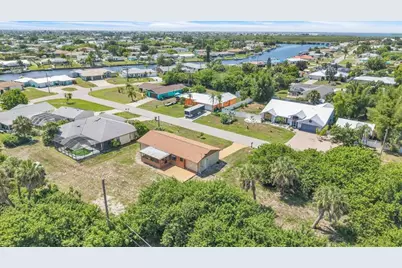 528 Magnolia Avenue NW, Port Charlotte, FL 33952 - Photo 38