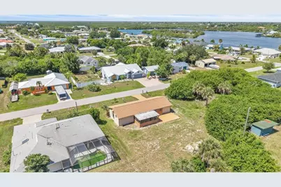 528 Magnolia Avenue NW, Port Charlotte, FL 33952 - Photo 36