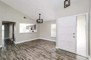 1019 Ridgefield Dr, Valrico, FL 33594 - Photo 4