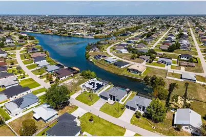 635 NE 7th Terrace, Cape Coral, FL 33909 - Photo 34