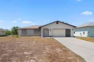 28 Clintwood Ave, Englewood, FL 34223 - Photo 1