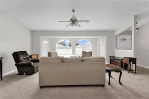 29 Seasons Dr, Punta Gorda, FL 33983 - Photo 8