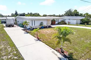 3349 Rock Creek Dr, Port Charlotte, FL 33948 - Photo 44