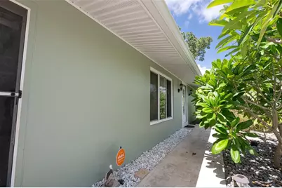 21239 Cottonwood Avenue, Port Charlotte, FL 33952 - Photo 10