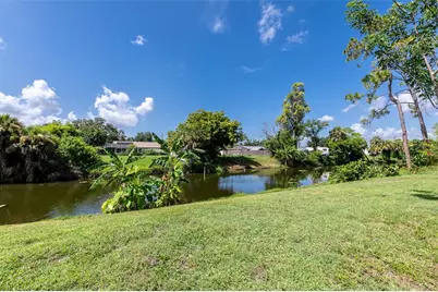 21239 Cottonwood Avenue, Port Charlotte, FL 33952 - Photo 14