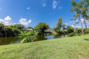 21239 Cottonwood Ave, Port Charlotte, FL 33952 - Photo 14