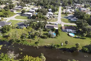 21239 Cottonwood Ave, Port Charlotte, FL 33952 - Photo 6
