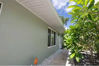 21239 Cottonwood Avenue, Port Charlotte, FL 33952 - Photo 8