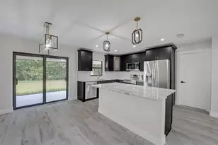 19226 Brandon Ave, Port Charlotte, FL 33954 - Photo 6