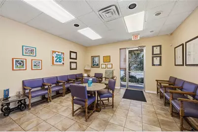 241 Nokomis Avenue S, Venice, FL 34285 - Photo 14