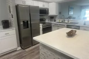 12144 SW Egret Cir, Lake Suzy, FL 34269 - Photo 4