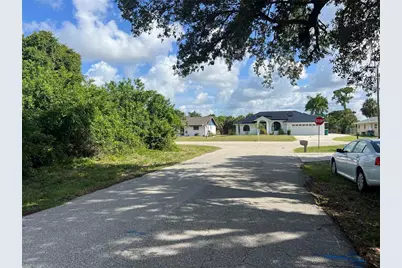 3247 Manhattan Street, Port Charlotte, FL 33952 - Photo 4