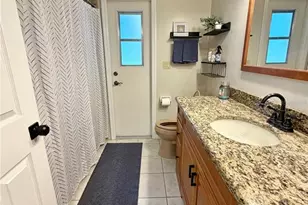1087 Bay Harbor Dr, Englewood, FL 34224 - Photo 20