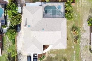 1087 Bay Harbor Dr, Englewood, FL 34224 - Photo 32