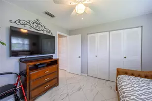 531 Pangola Dr, North Fort Myers, FL 33903 - Photo 4