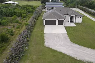 8279 Alfred Blvd, Punta Gorda, FL 33982 - Photo 2