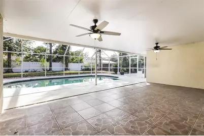 762 Isleton Drive, Brandon, FL 33511 - Photo 14