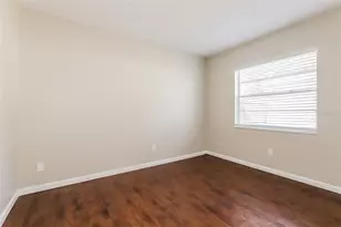 762 Isleton Dr, Brandon, FL 33511 - Photo 10