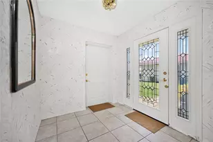 11215 SW Courtney Dr, Lake Suzy, FL 34269 - Photo 4