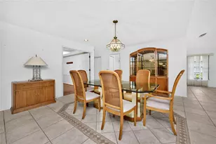 11215 SW Courtney Dr, Lake Suzy, FL 34269 - Photo 10