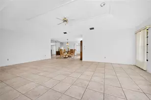 11215 SW Courtney Dr, Lake Suzy, FL 34269 - Photo 16