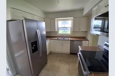 4105 Yucatan Circle, Port Charlotte, FL 33948 - Photo 2