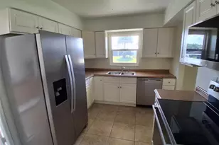 4105 Yucatan Cir, Port Charlotte, FL 33948 - Photo 2