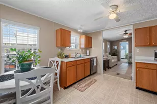 1000 Kings Hwy, Punta Gorda, FL 33980 - Photo 14