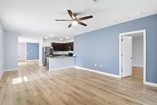 5924 Briar Rose Wy, Sarasota, FL 34232 - Photo 4