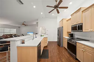 569 Rio Vista Ave, Punta Gorda, FL 33982 - Photo 20