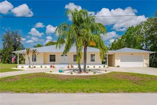 569 Rio Vista Ave, Punta Gorda, FL 33982 - Photo 2