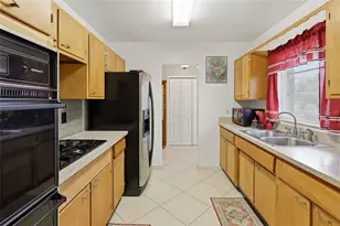 21444 Higgs Dr, Port Charlotte, FL 33952 - Photo 4
