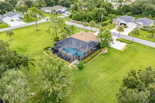 1351 Hedgewood Cir, North Port, FL 34288 - Photo 6