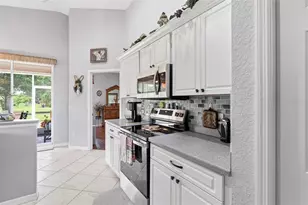 1351 Hedgewood Cir, North Port, FL 34288 - Photo 10