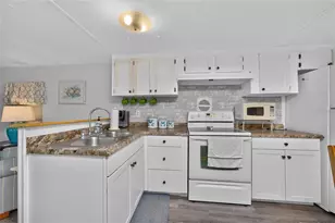7459 Danvers Cir, Port Charlotte, FL 33981 - Photo 4