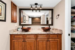 9050 Midnight Pass Rd, Sarasota, FL 34242 - Photo 20